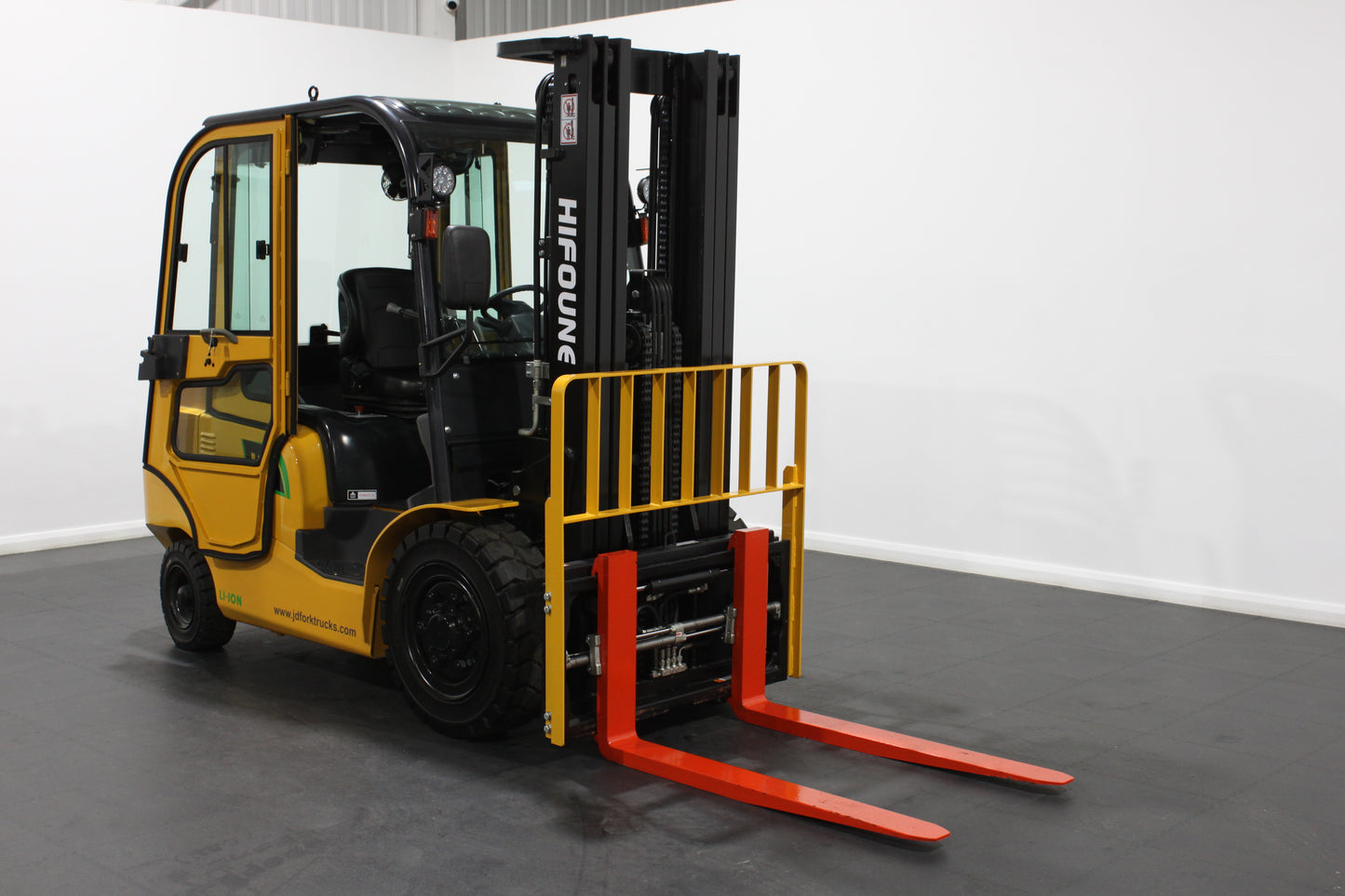 HIFOUNE FBL40 - Full Cab Lithium Electric Counterbalance