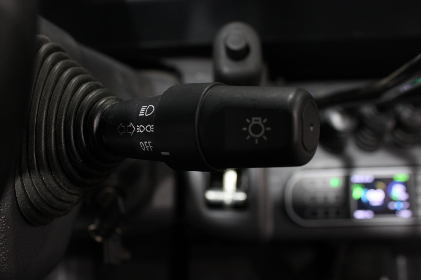 HIFOUNE FBL40 - Full Cab Lithium Electric Counterbalance