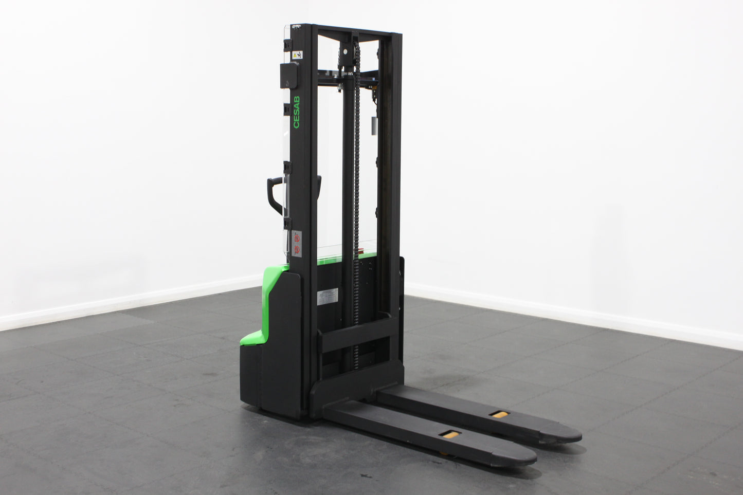 CESAB S010i Lithium Electric Pallet Stacker