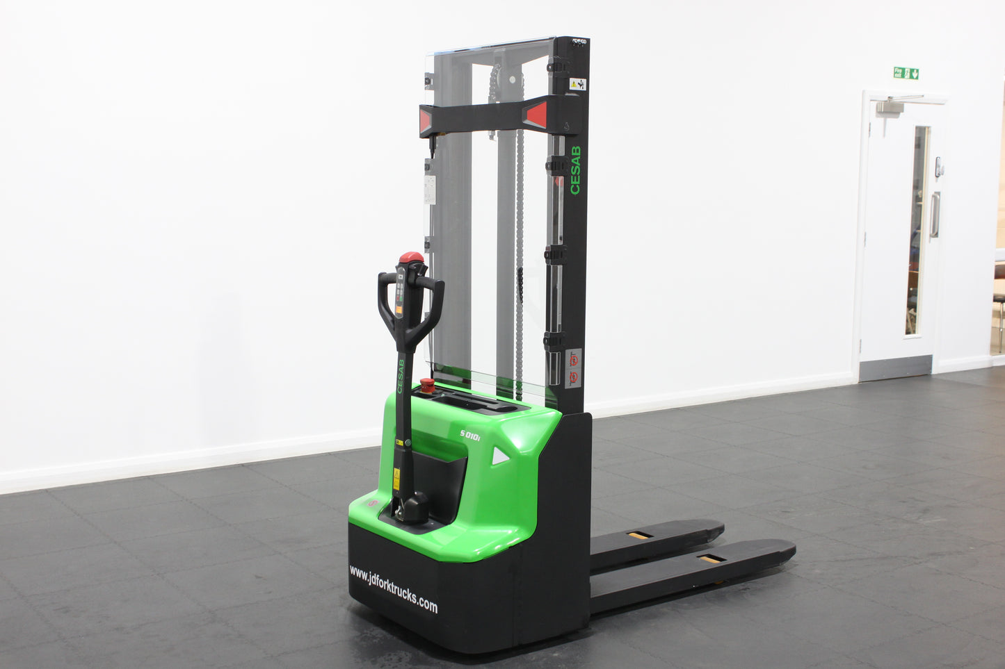 CESAB S010i Lithium Electric Pallet Stacker