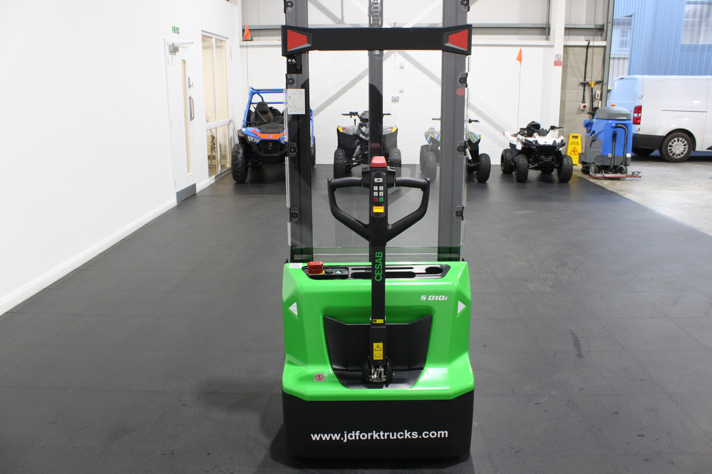 CESAB S010i Lithium Electric Pallet Stacker