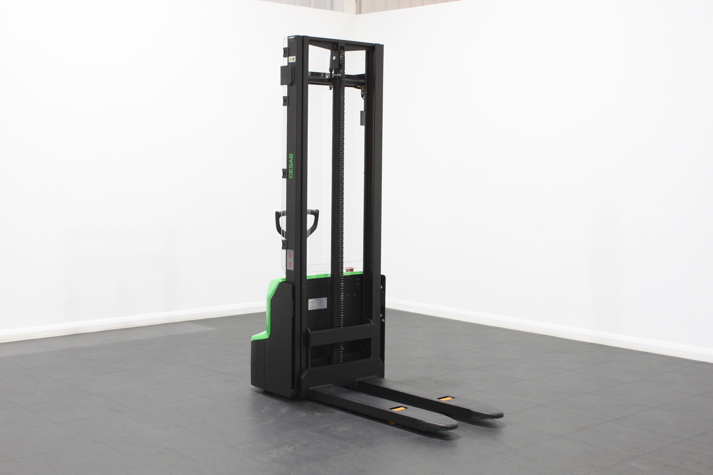 CESAB S010i Lithium Electric Pallet Stacker