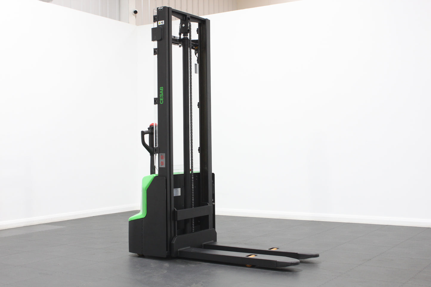 CESAB S010i Lithium Electric Pallet Stacker