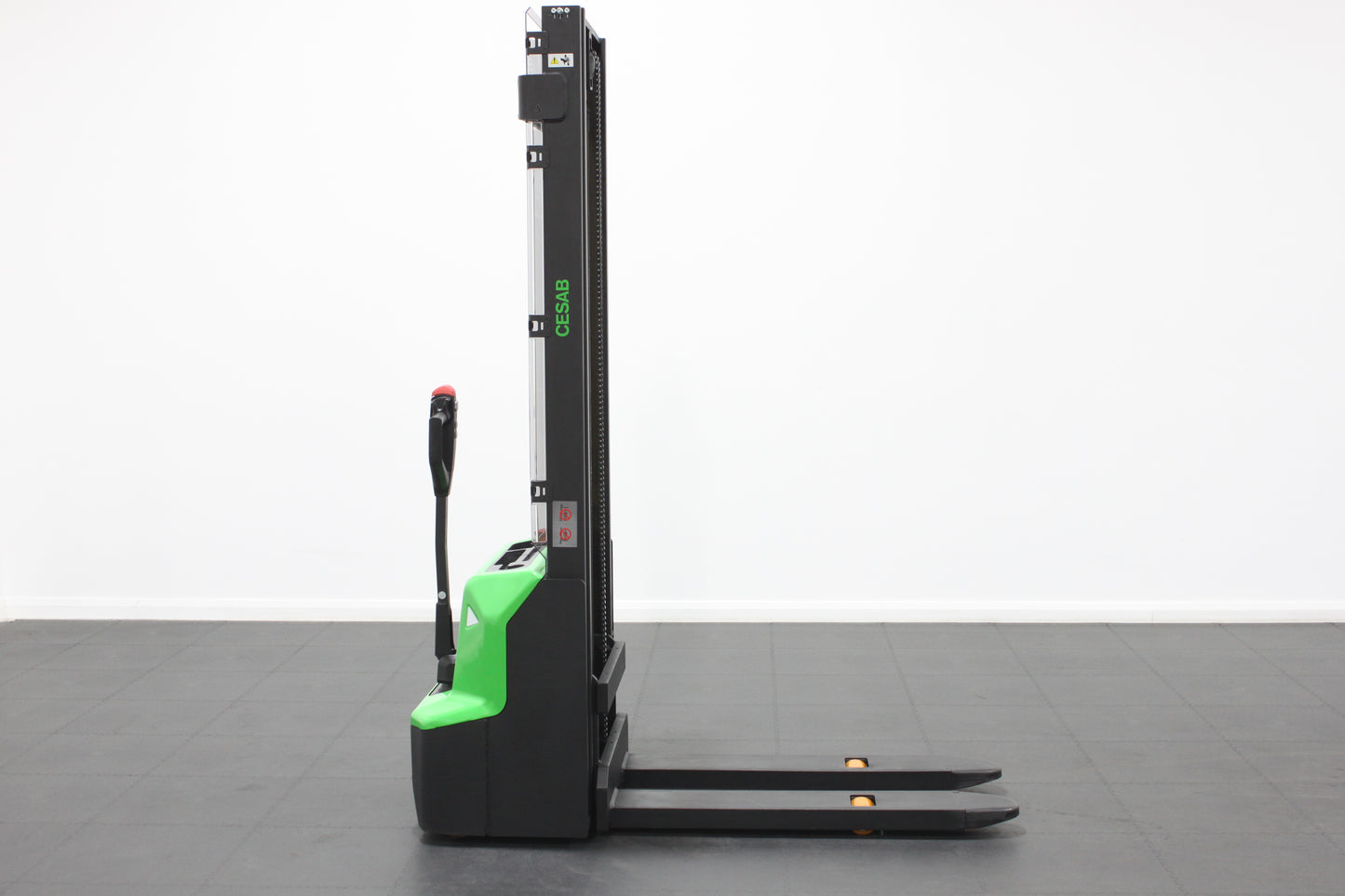 CESAB S010i Lithium Electric Pallet Stacker