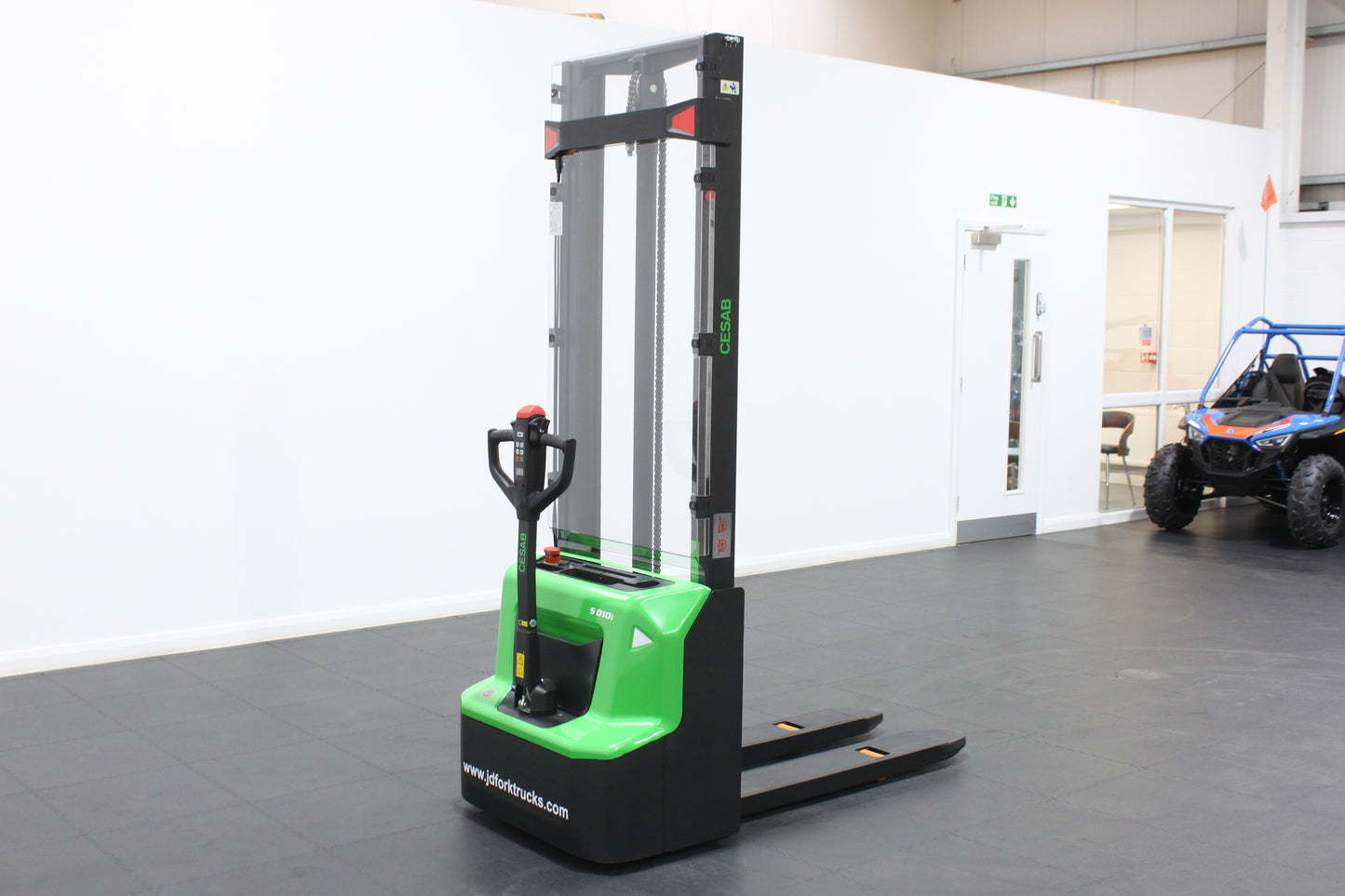 CESAB S010i Lithium Electric Pallet Stacker