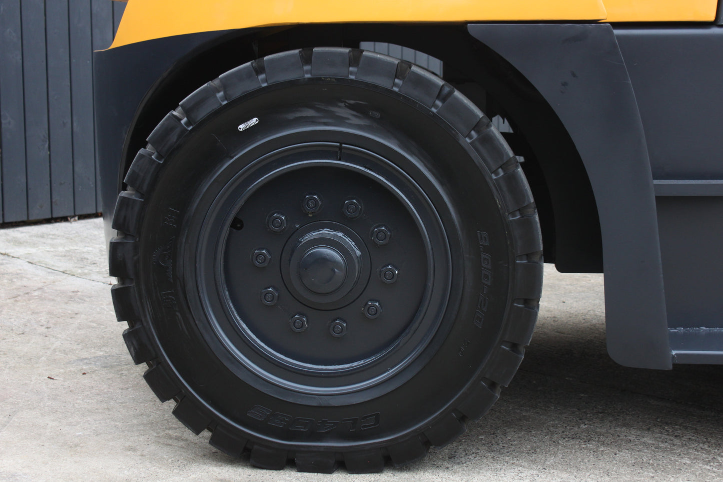 Hifoune FD10T 10T Diesel Forklift with Full Cab & Rotator Clamp | Triplex Mast