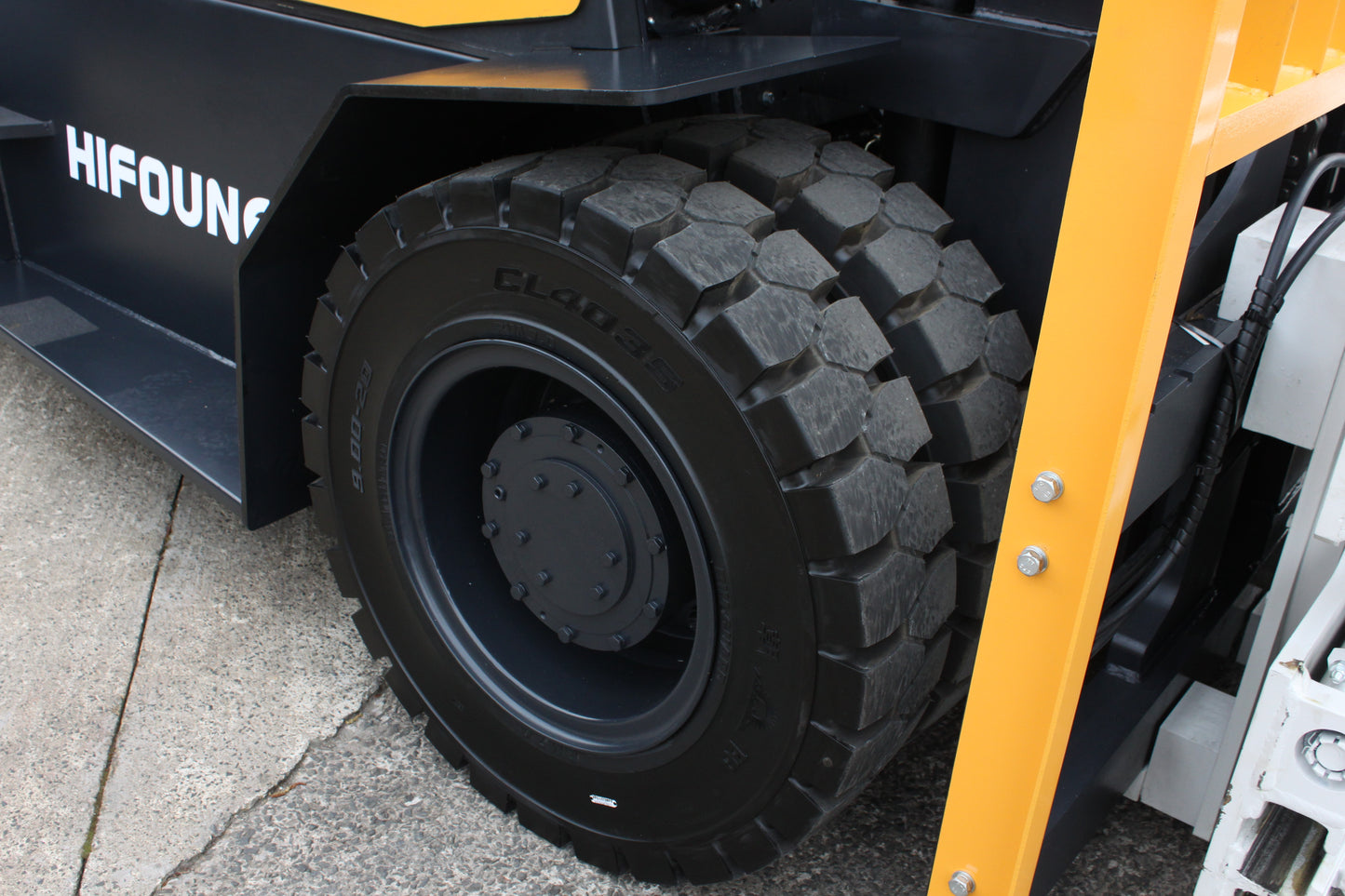 Hifoune FD10T 10T Diesel Forklift with Full Cab & Rotator Clamp | Triplex Mast