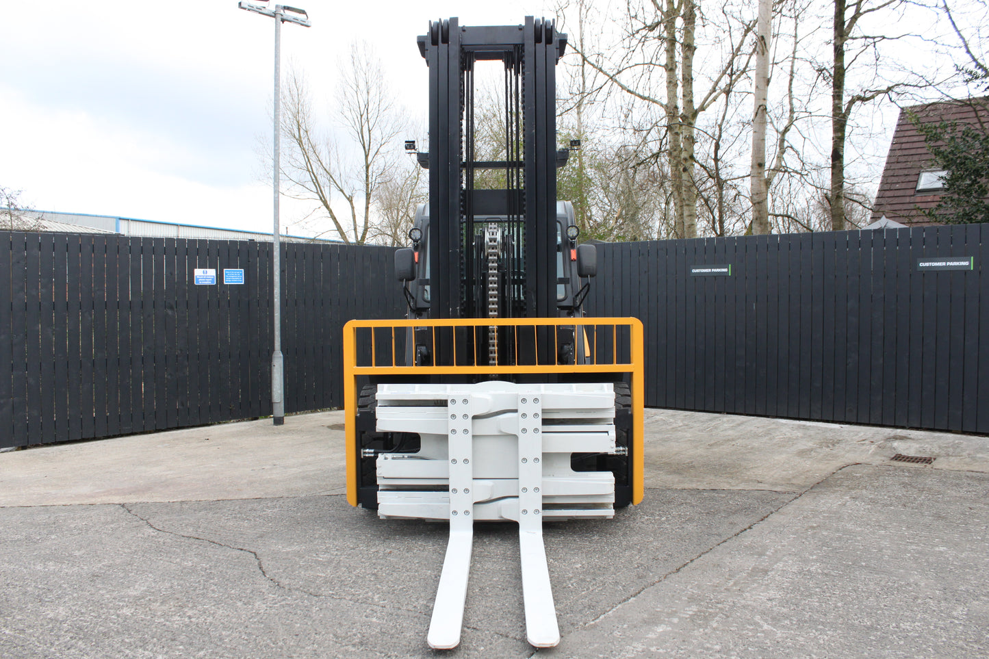 Hifoune FD10T 10T Diesel Forklift with Full Cab & Rotator Clamp | Triplex Mast