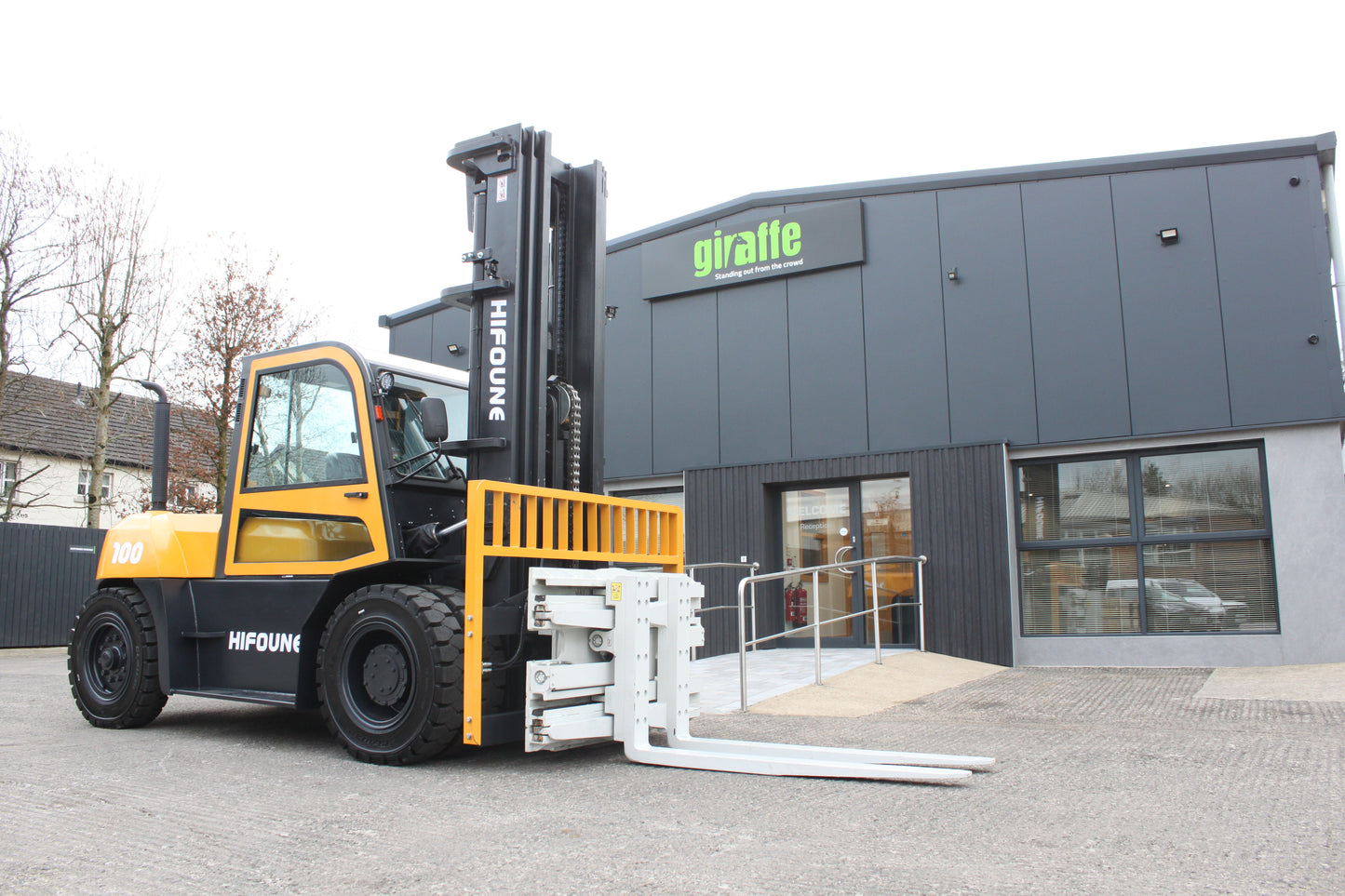 Hifoune FD10T 10T Diesel Forklift with Full Cab & Rotator Clamp | Triplex Mast