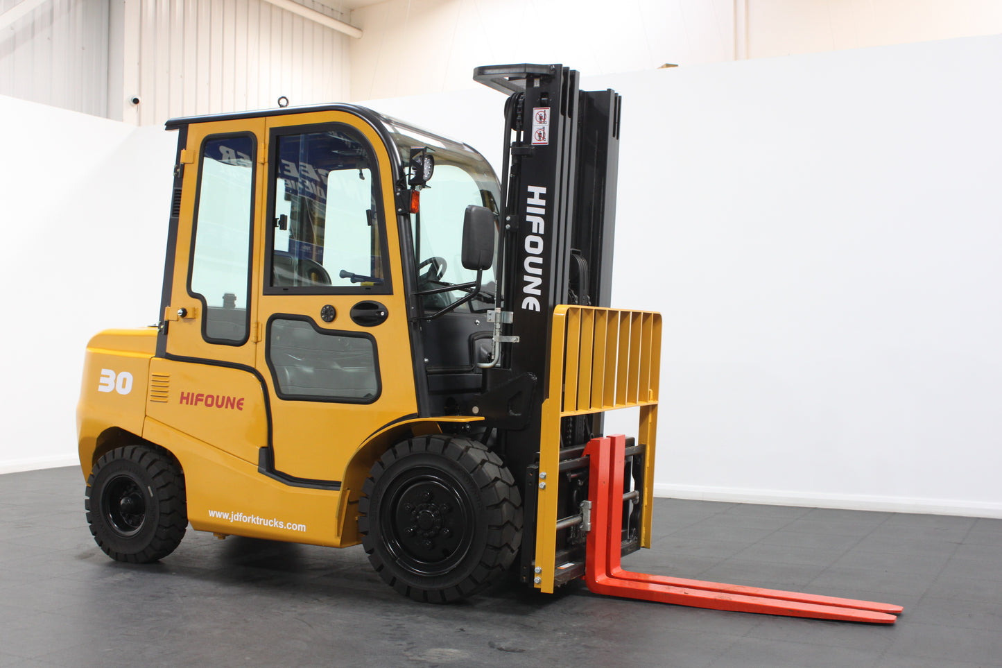 HIFOUNE FD30 - Full Cab Diesel Counterbalance