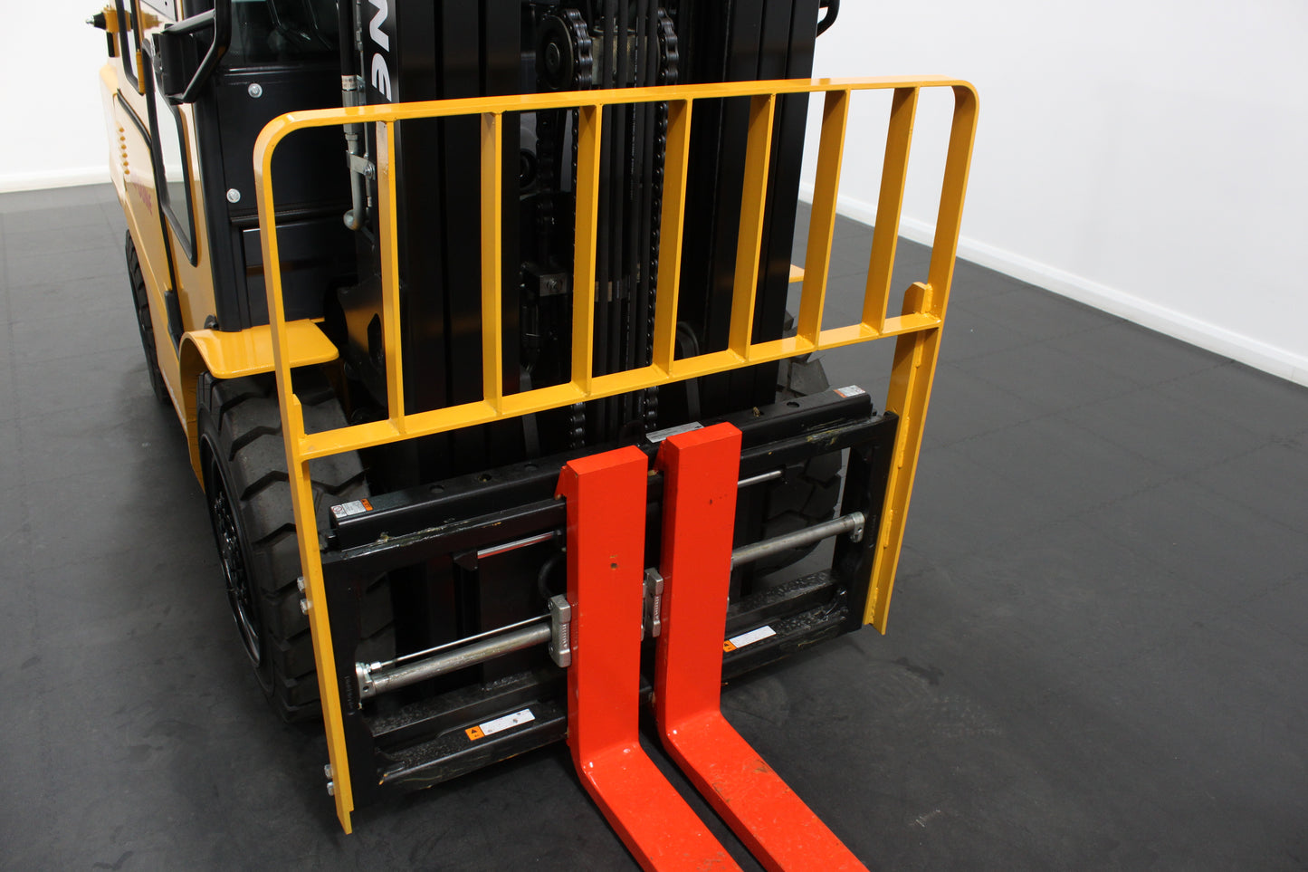 HIFOUNE FD30 - Full Cab Diesel Counterbalance