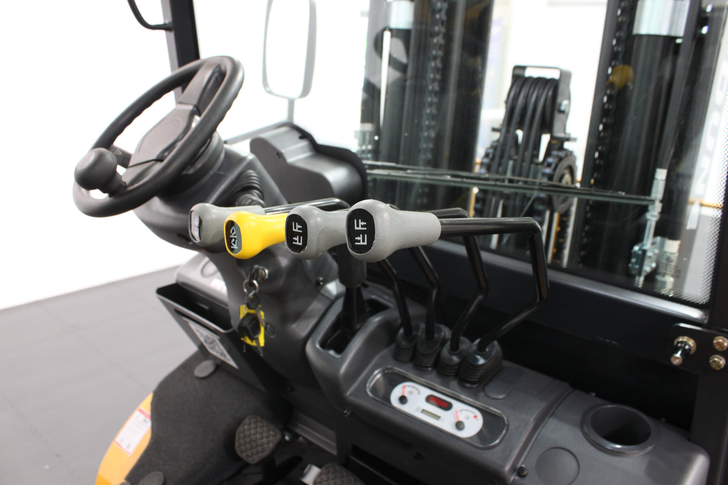 HIFOUNE FD30 - Full Cab Diesel Counterbalance