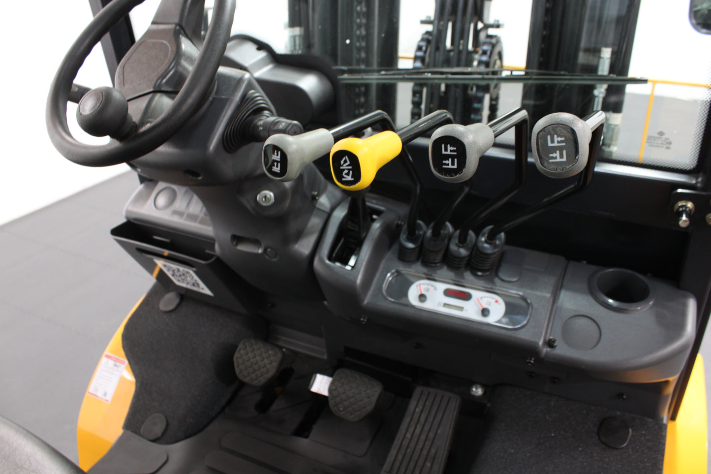 HIFOUNE FD30 - Full Cab Diesel Counterbalance