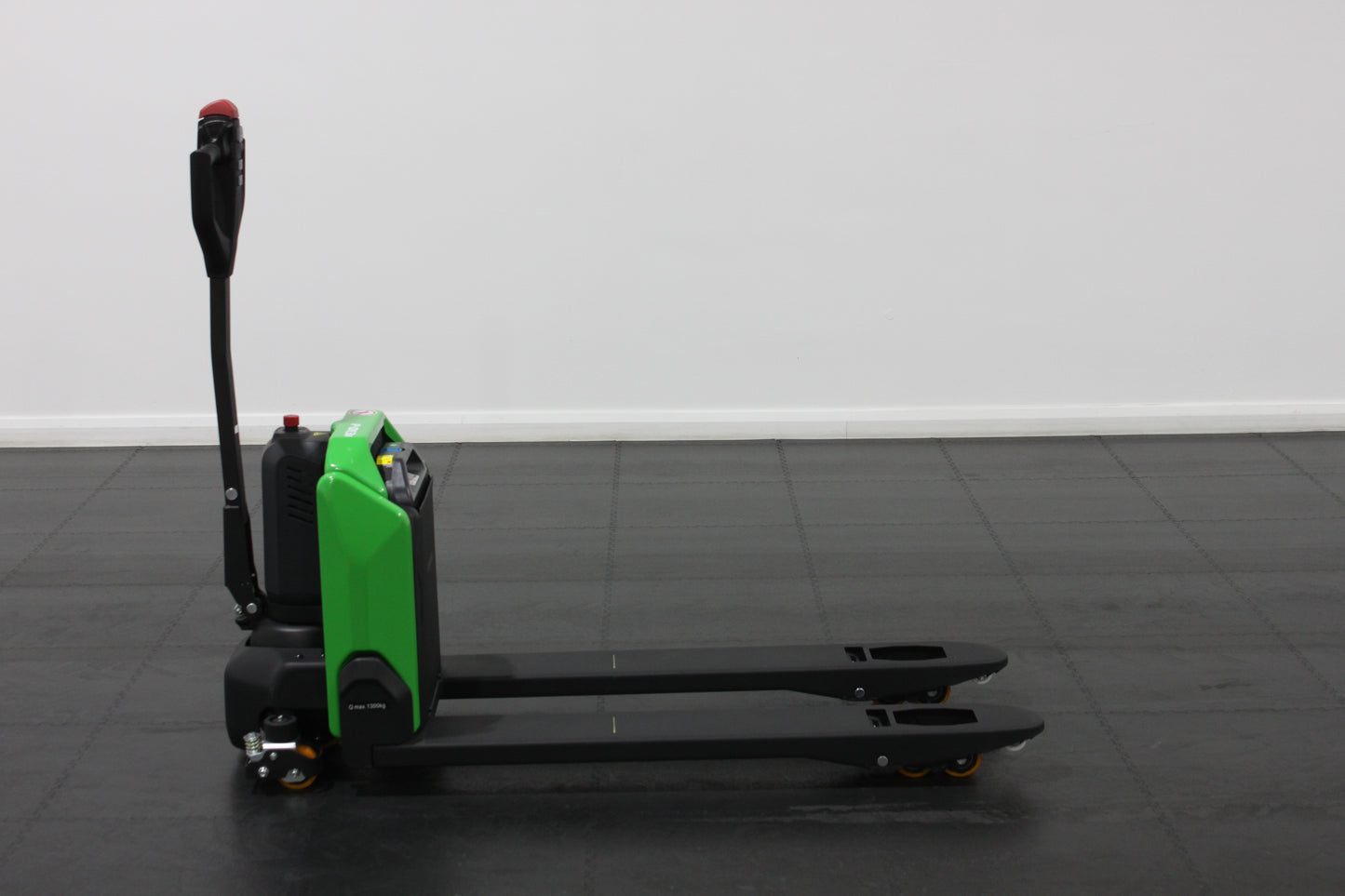 CESAB P013i 1.3T Lithium Ion Powered Pallet Truck