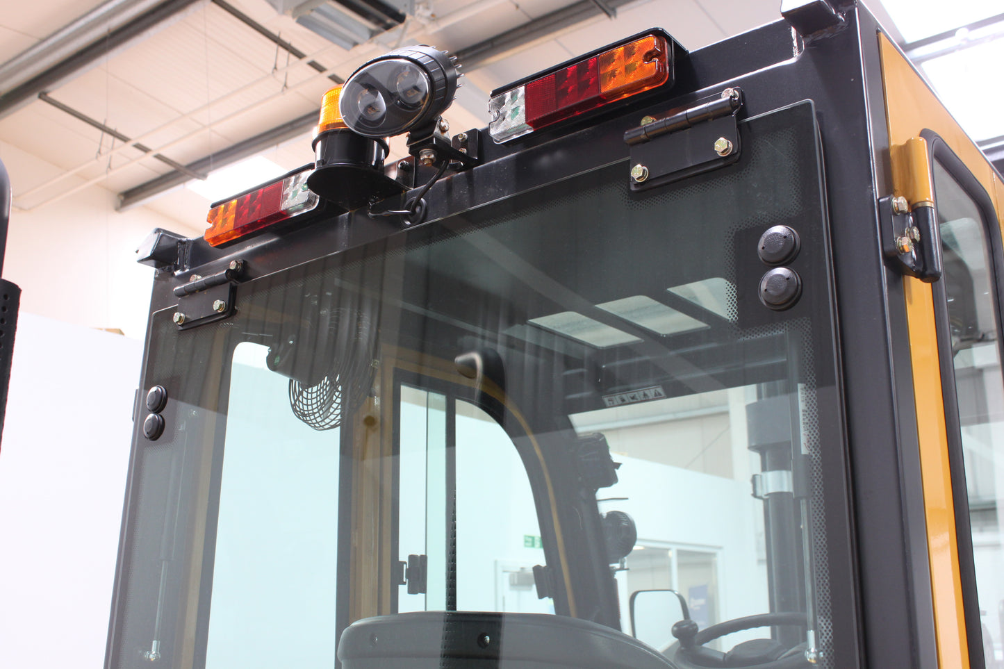 HIFOUNE CPCD25-4WD - Full Cab - Rough Terrain Forklift