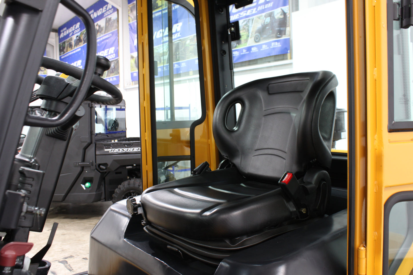 HIFOUNE CPCD25-4WD - Full Cab - Rough Terrain Forklift