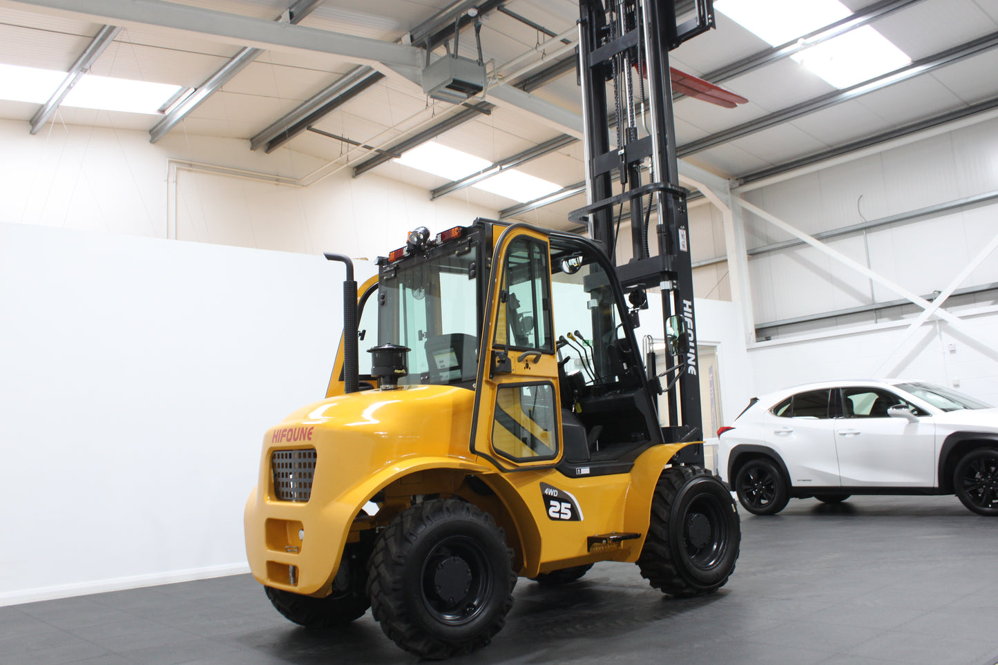 HIFOUNE CPCD25-4WD - Full Cab - Rough Terrain Forklift