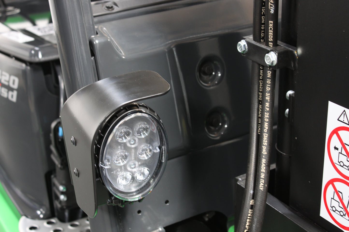 CESAB B420 2T Electric Forklift with Drive-In Racking Guard | 48V Battery