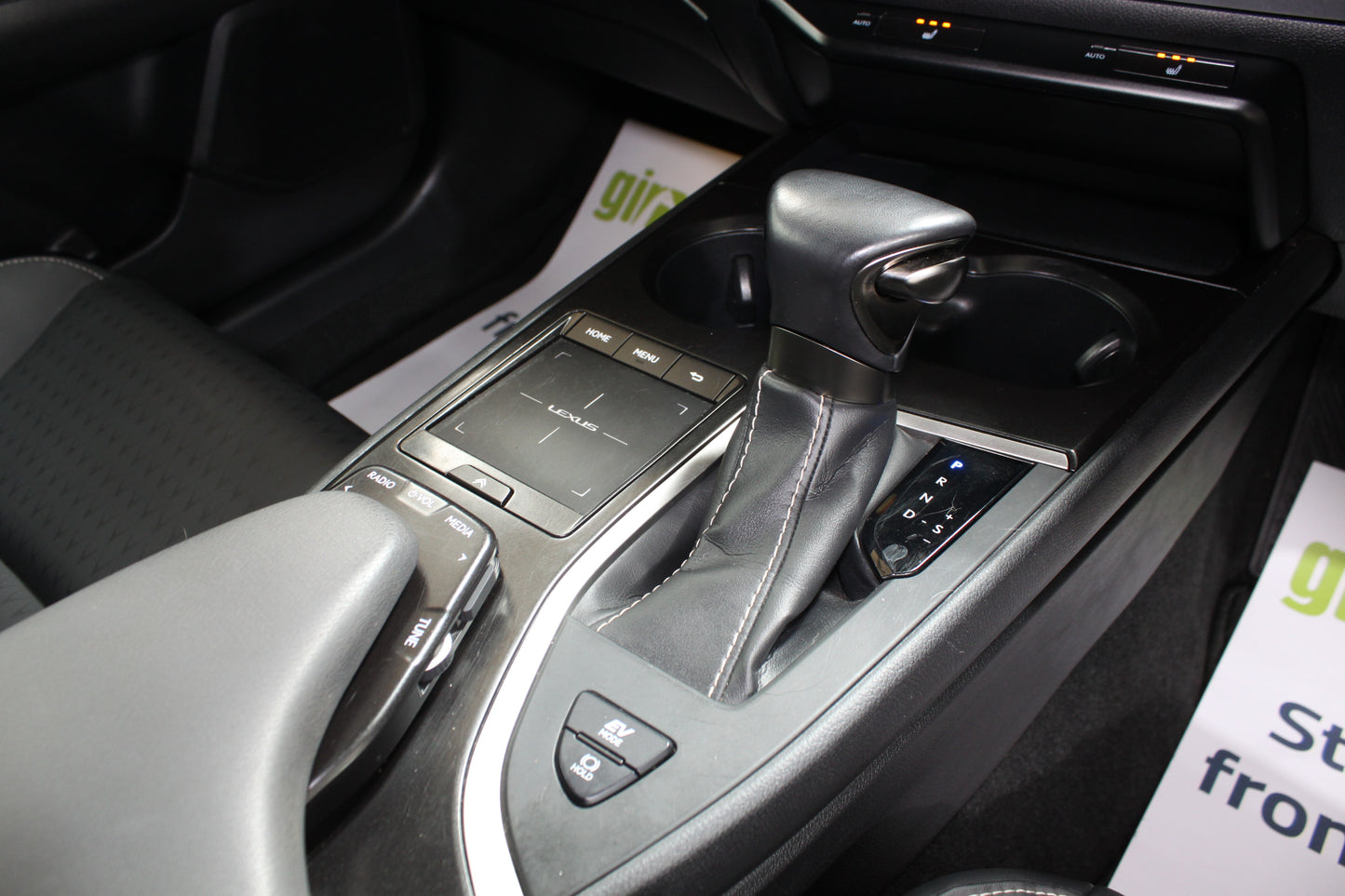 Lexus UX 250h 2.0 5dr CVT Premium Sport Edition