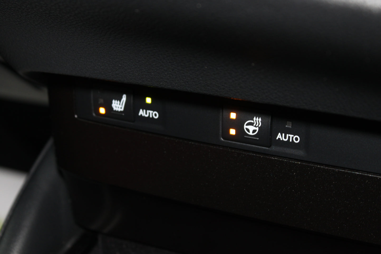 Lexus ES 300h 2.5 F-Sport 4dr CVT