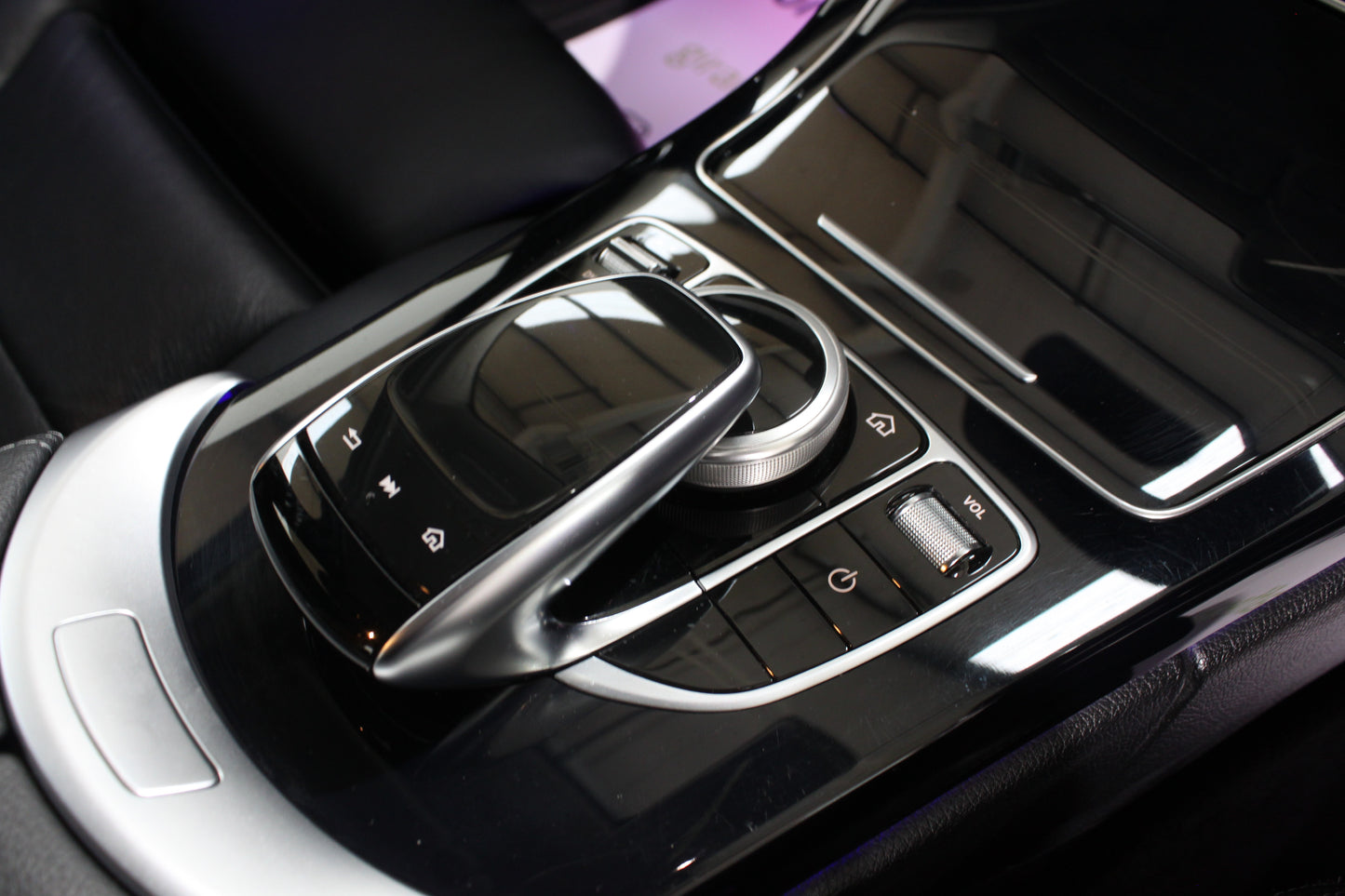 Mercedes C-Class C200 Sport Premium 4dr 9G-Tronic