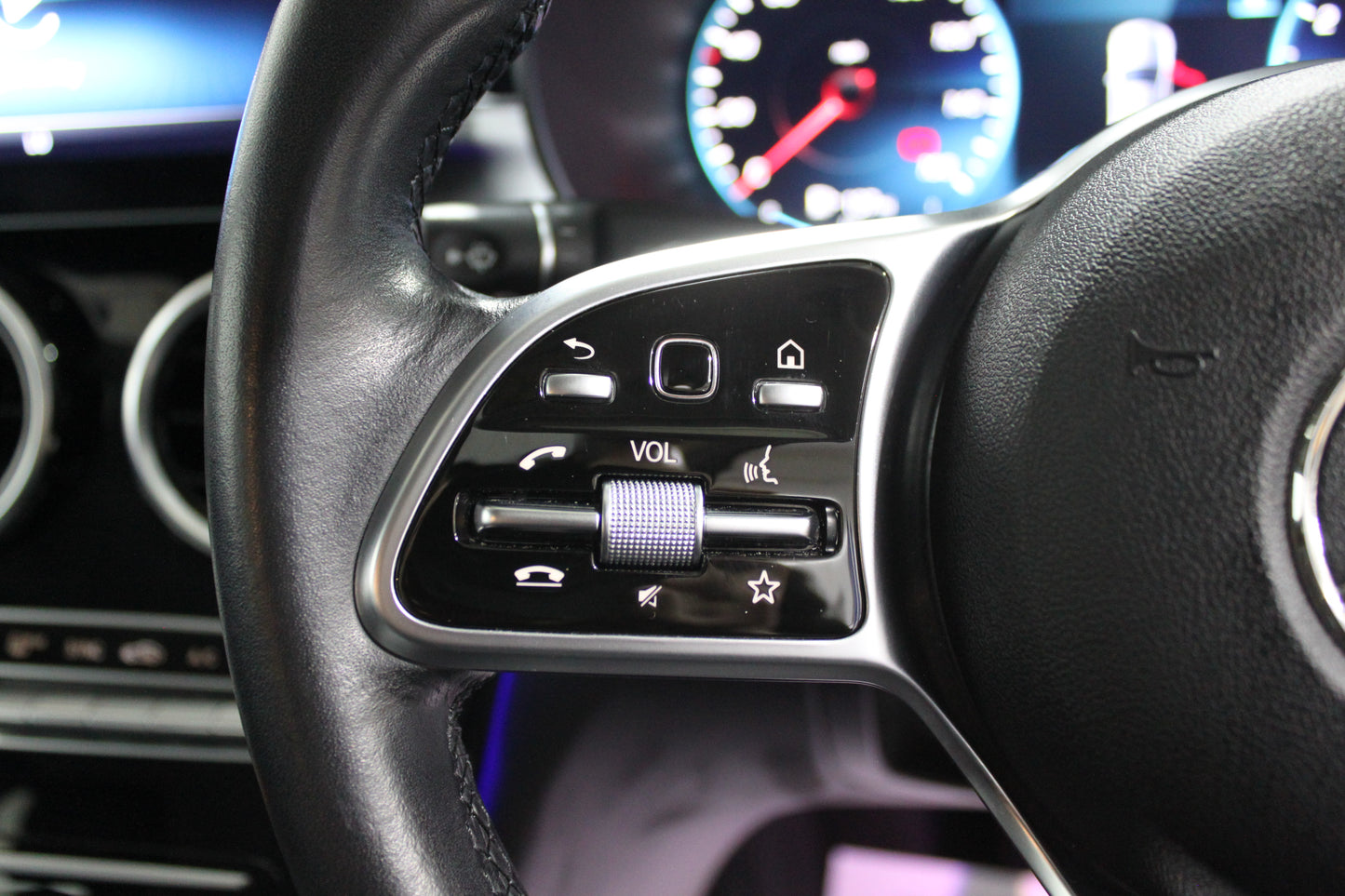 Mercedes C-Class C200 Sport Premium 4dr 9G-Tronic