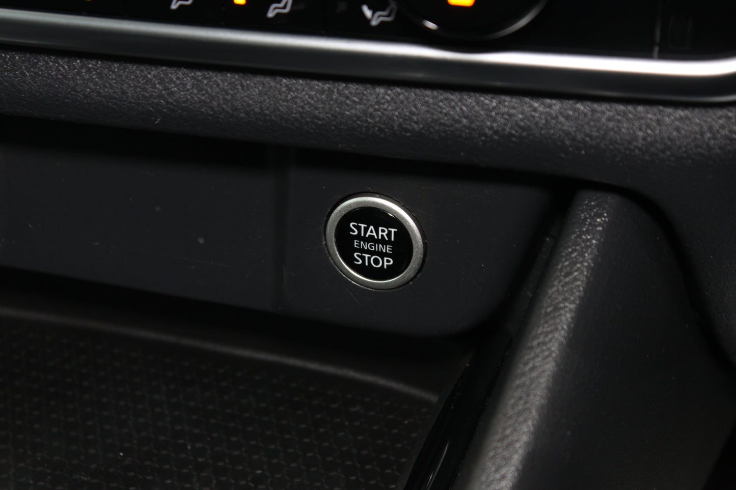 Nissan Qashqai 1.3 DiG-T MH Acenta Premium 5dr