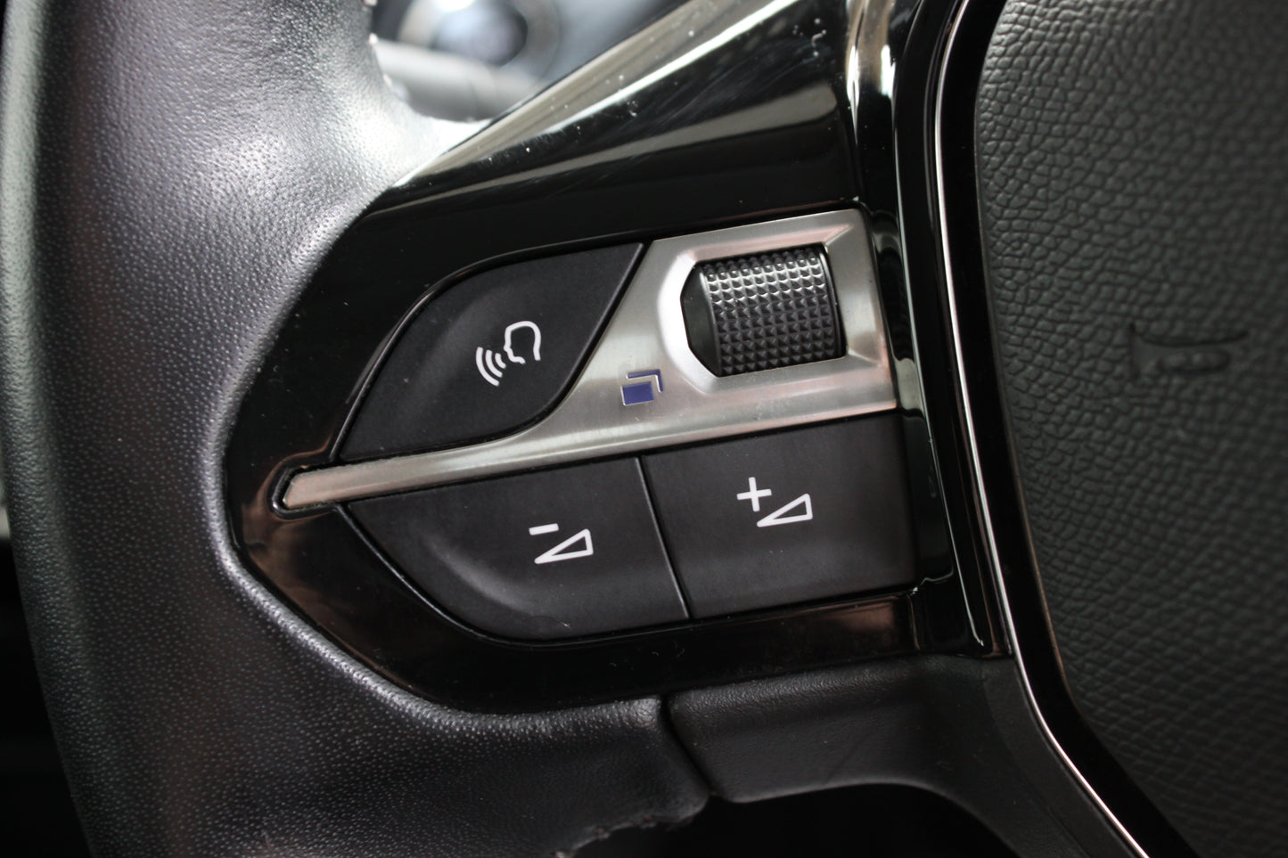 Peugeot 1.2 PureTech Active 5dr