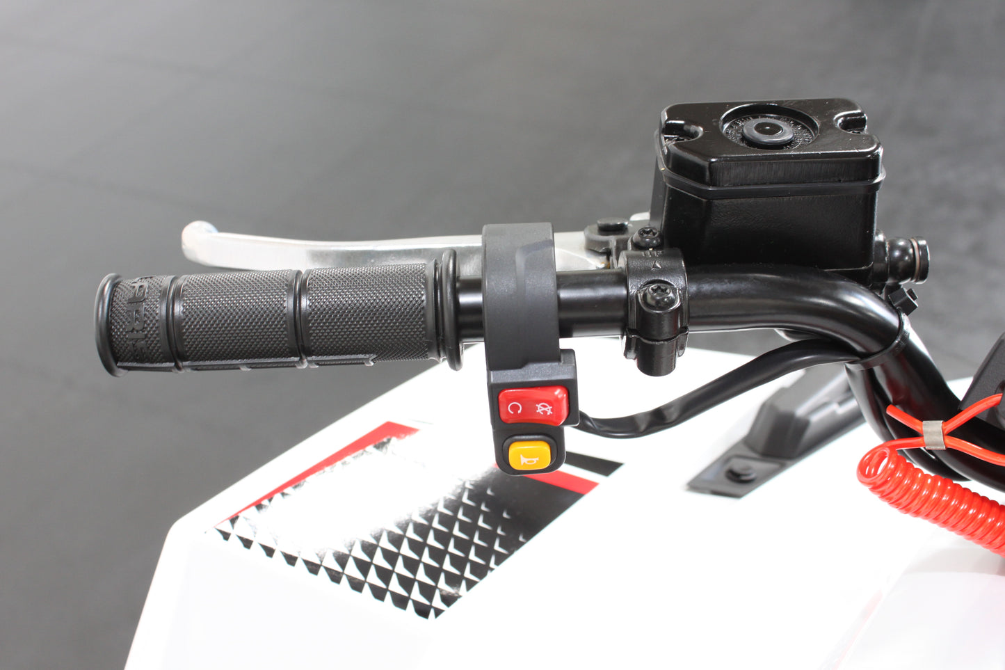 YOUTH POLARIS OUTLAW 70 EFI