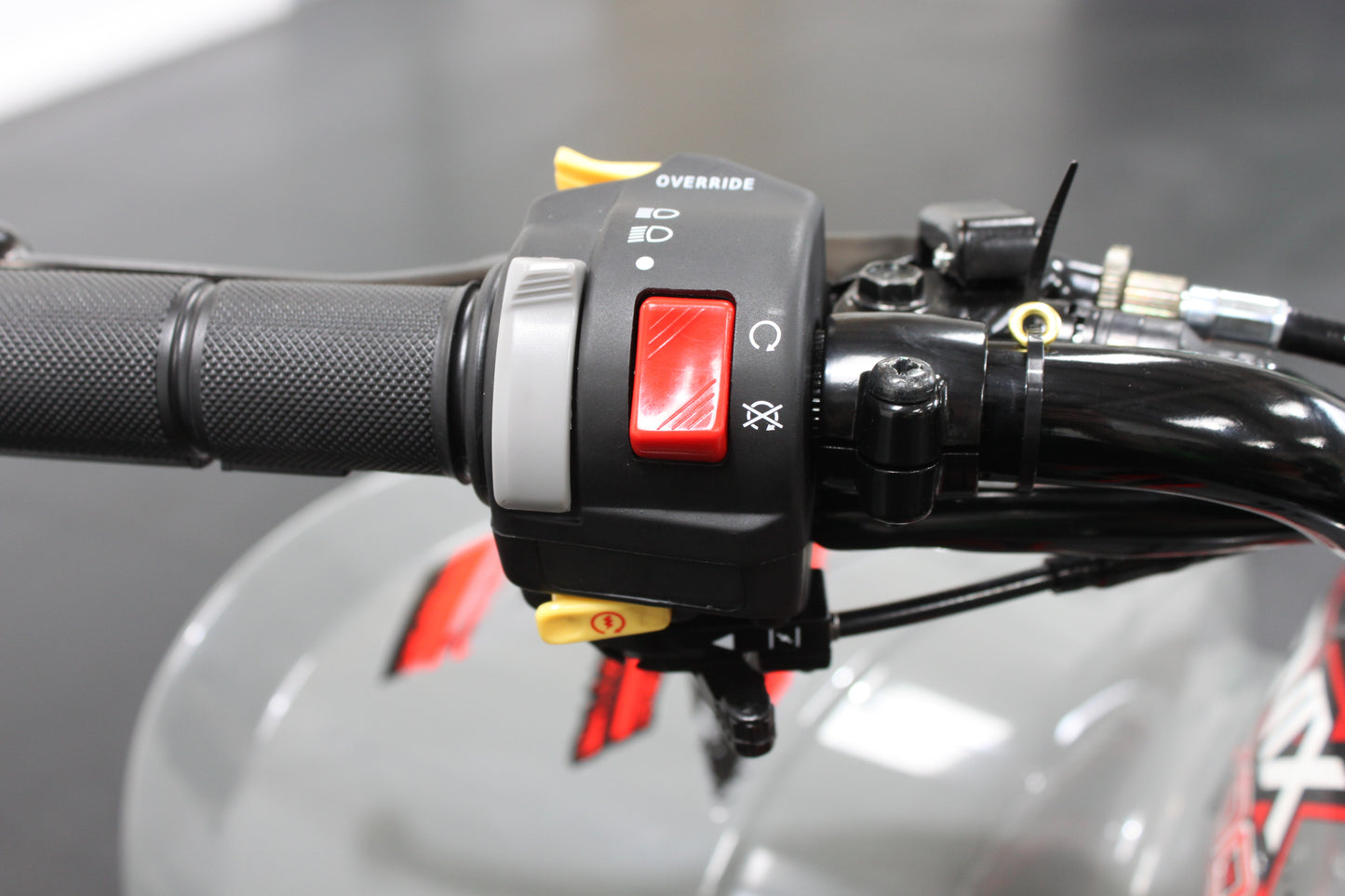 YOUTH POLARIS PHOENIX 200