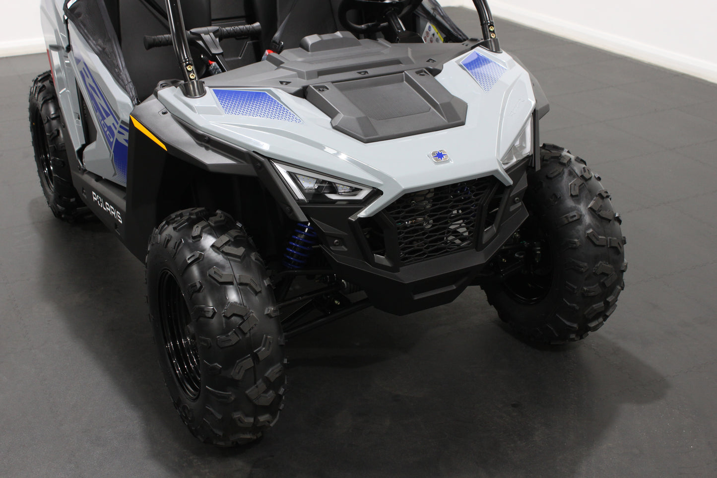YOUTH POLARIS RZR 200 GREY