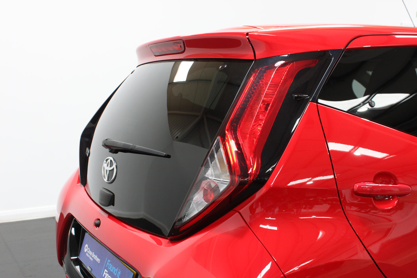 Toyota Aygo 1.0 VVT-i X-Trend 5dr x-shift