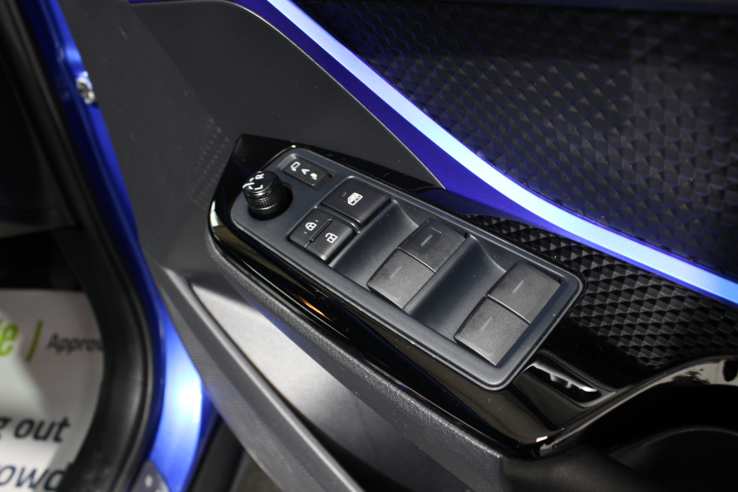 Toyota C-HR 1.8 Hybrid Dynamic 5dr CVT