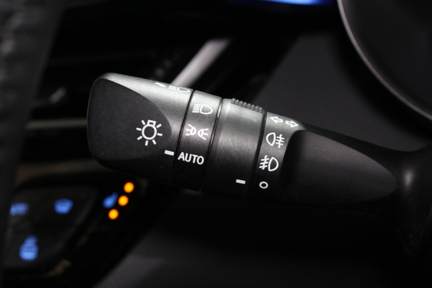 Toyota C-HR 1.8 Hybrid Dynamic 5dr CVT