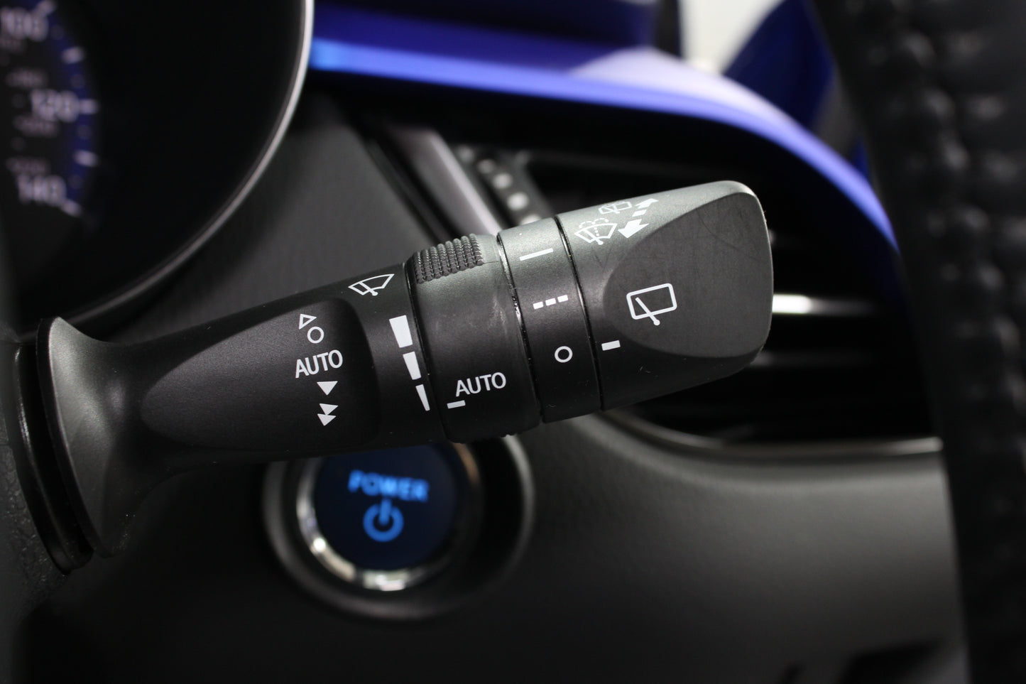 Toyota C-HR 1.8 Hybrid Dynamic 5dr CVT