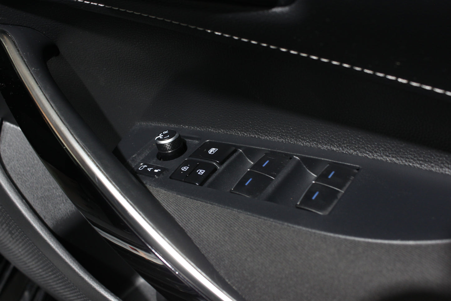 Toyota Corolla 2.0 VVT-i Hybrid GR Sport 5dr CVT