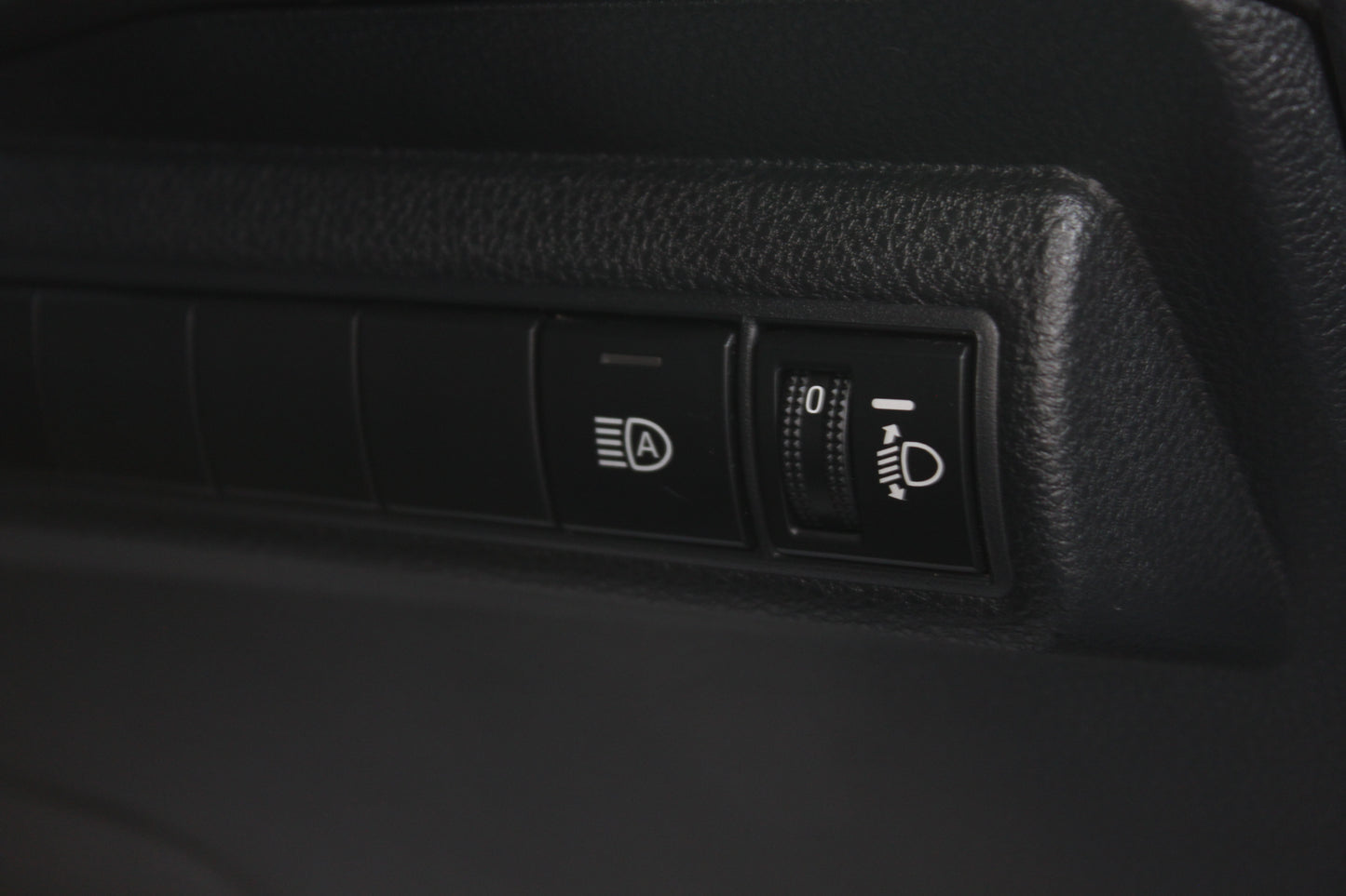 Toyota Corolla 1.8 VVT-i Hybrid Icon 5dr CVT