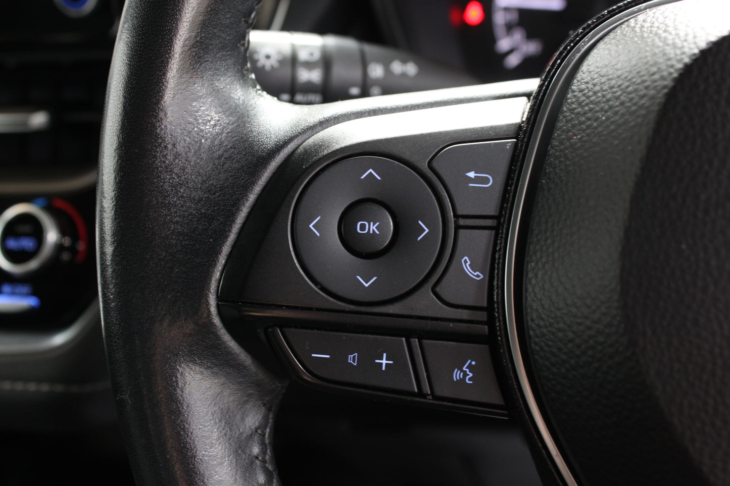 Toyota Corolla 1.8 VVT-i Hybrid Icon 5dr CVT