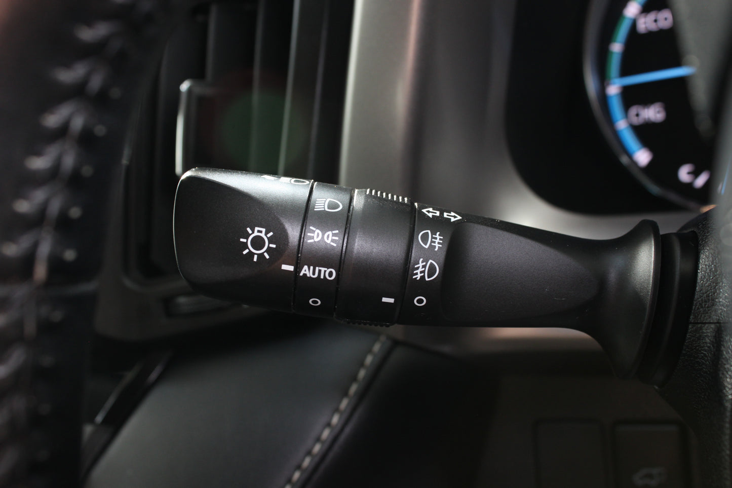 Toyota Rav4 2.5 VVT-i Hybrid Icon Tech TSS 5dr CVT 2WD