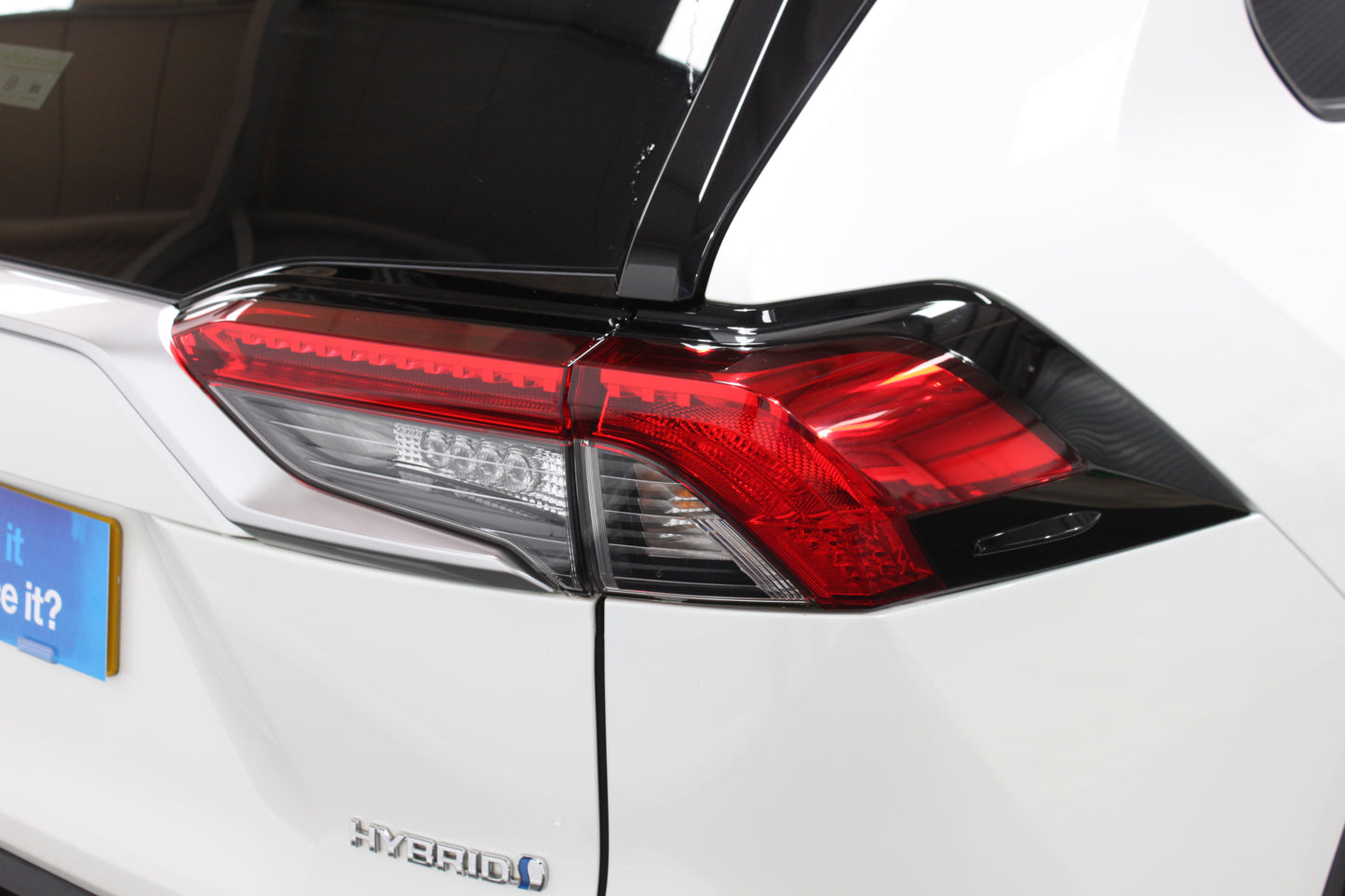 Toyota Rav4 2.5 VVT-i Hybrid Dynamic 5dr CVT 2WD