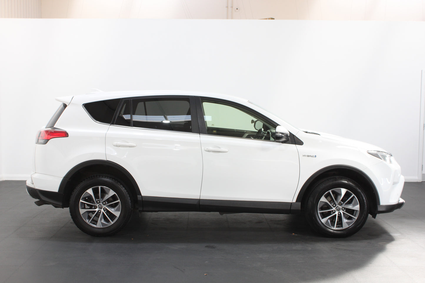 Toyota Rav4 2.5 VVT-i Hybrid Icon Tech TSS 5dr CVT 2WD