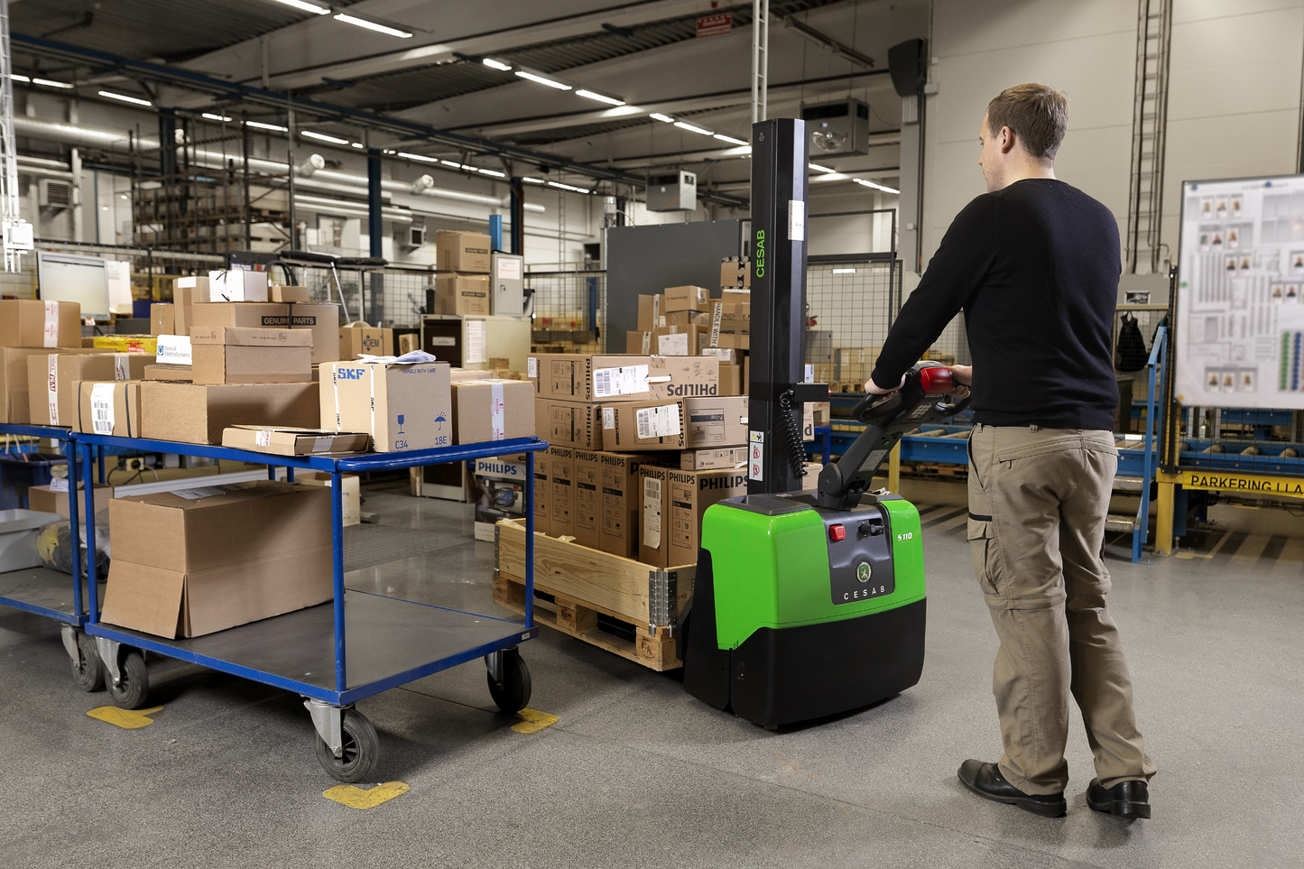 CESAB S100 Series Powered Stacker – 1000kg Capacity | Compact Electric Stacker for Retail & Low-Intensity Applications