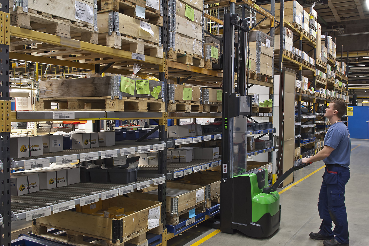 CESAB S200 Pedestrian Powered Stacker – 800kg to 2000kg Capacity | Compact Electric Stackers for Medium-Duty Use