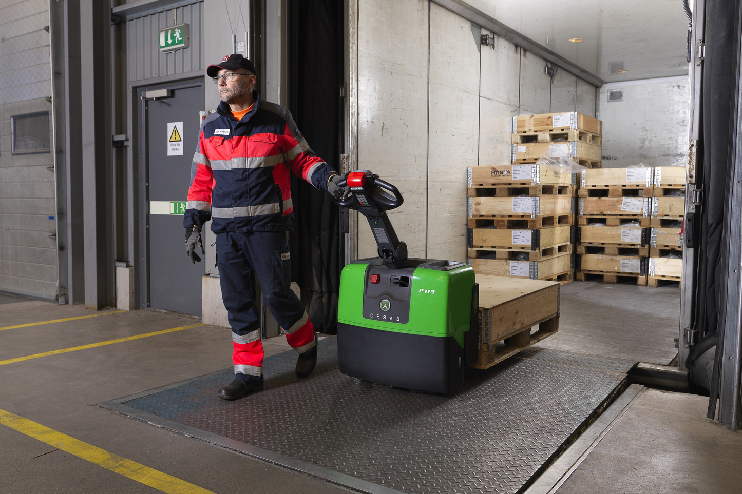CESAB P113 Compact Powered Pallet Truck – 1300kg Capacity | Lightweight Electric Pallet Truck with Built-in Charger