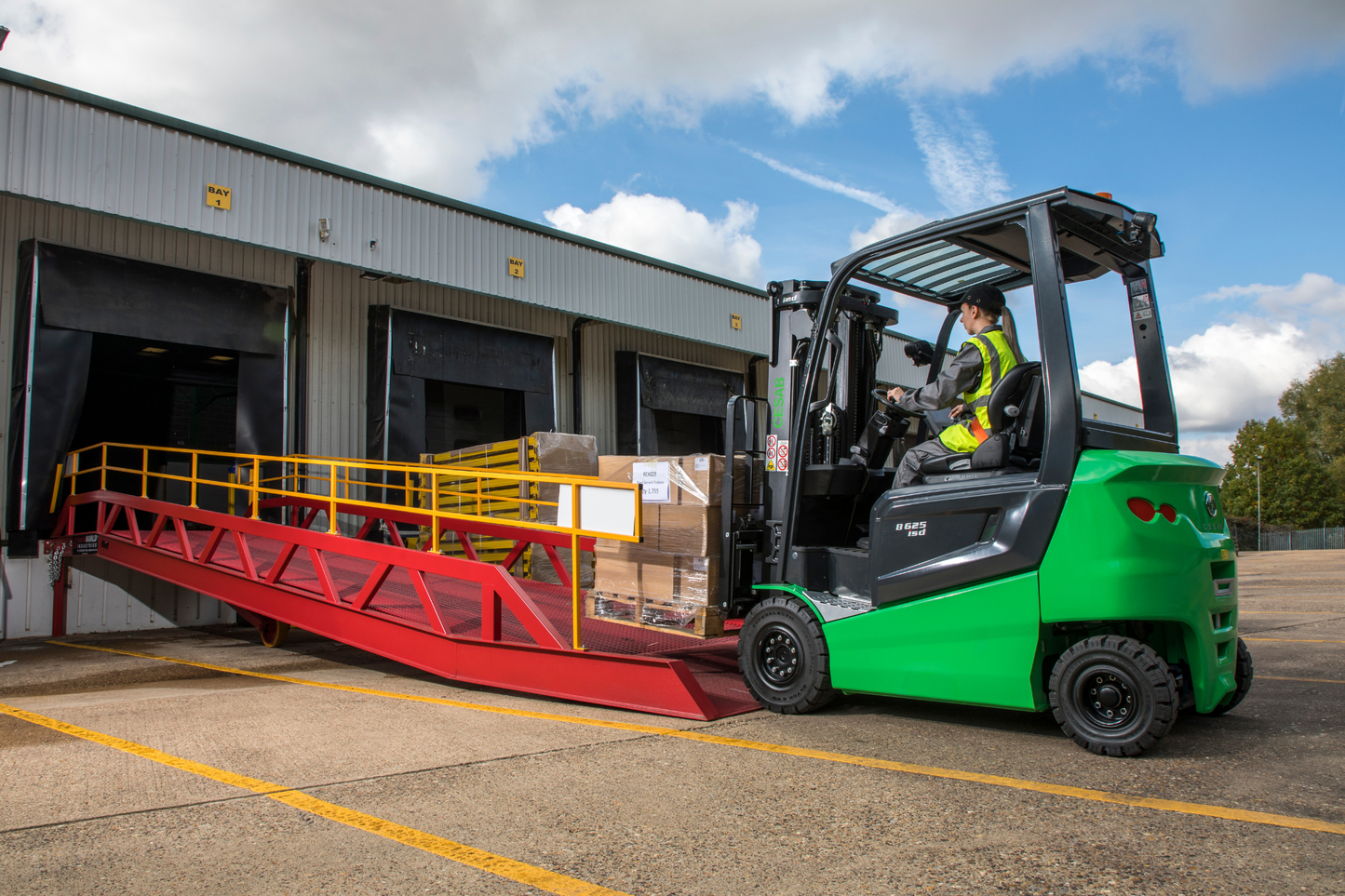 CESAB B600 Heavy Duty 4-Wheel Electric Counterbalance Forklift – 2000kg to 5000kg Capacity | High-Performance Electric Forklift for Intensive Applications