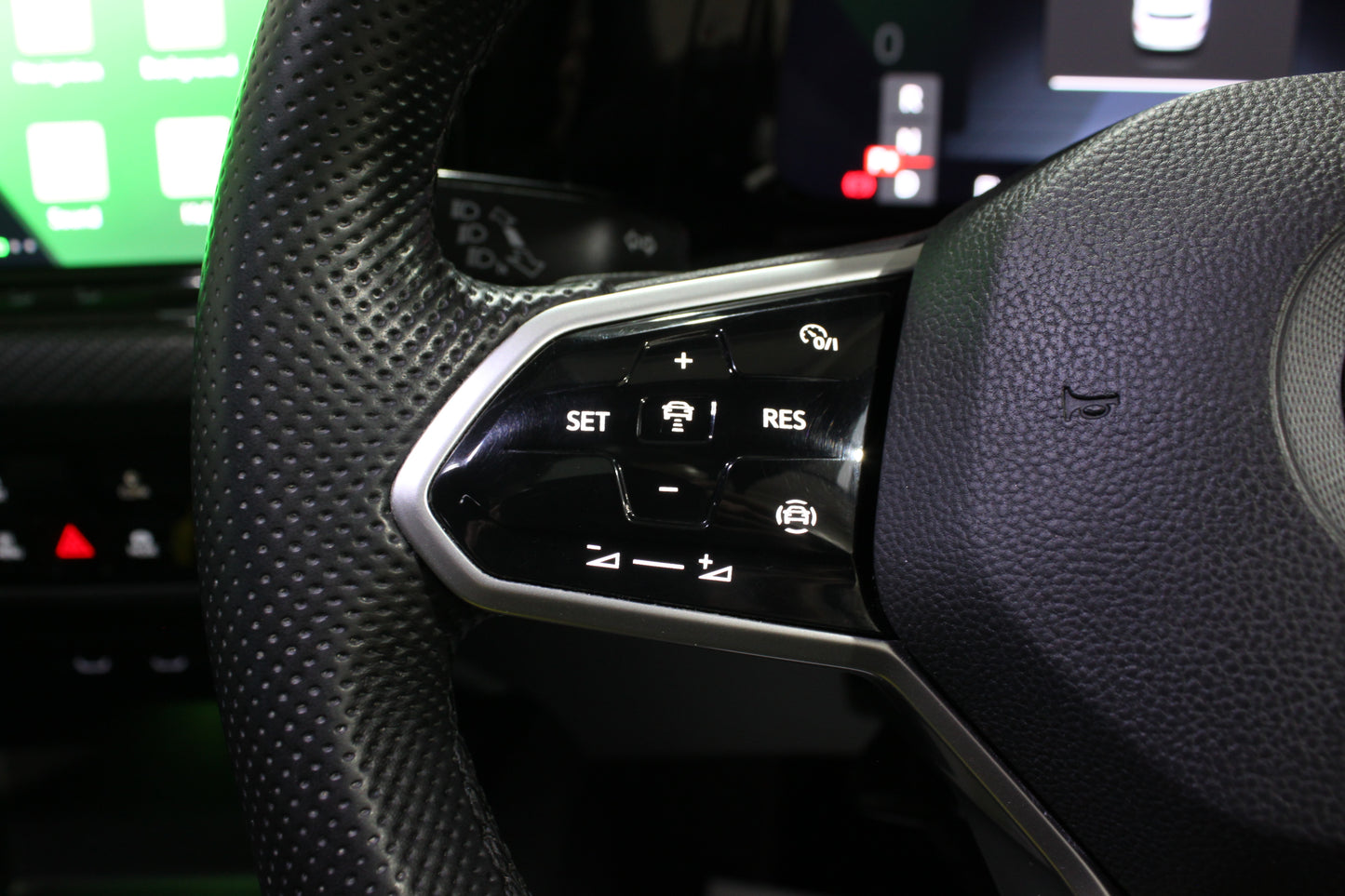 Volkswagen Golf 1.5 eTSI 150 R-Line 5dr DSG