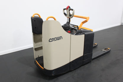 Crown WT3040 – Chariot Stand On Pallet Truck