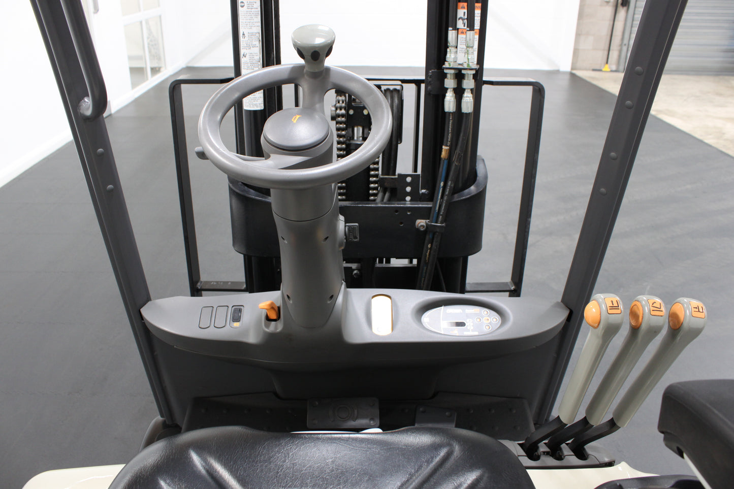 Crown SCT6020 –  Rear Twin Wheel Counterbalance