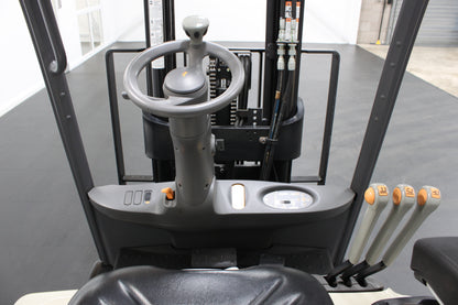 Crown SCT6020 –  Rear Twin Wheel Counterbalance