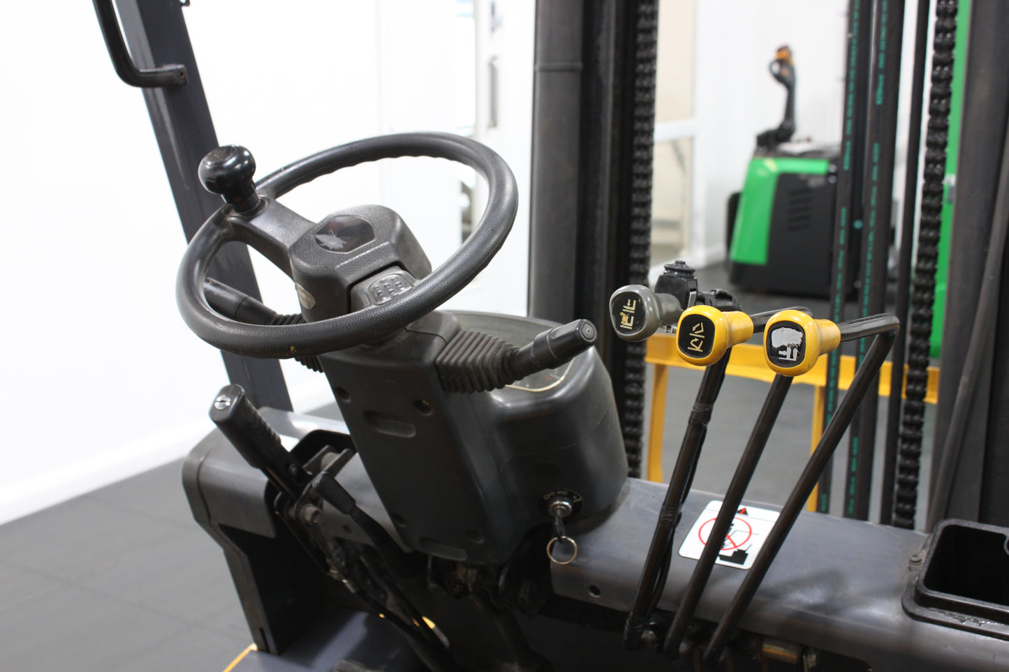 TEU FD25T – Open Cab